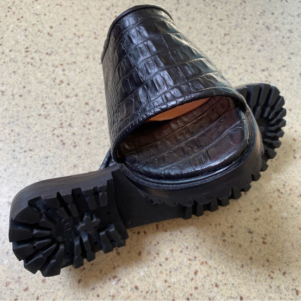 Pileta Black Leather Open Toe Slide Sandal Handcrafted Size 9